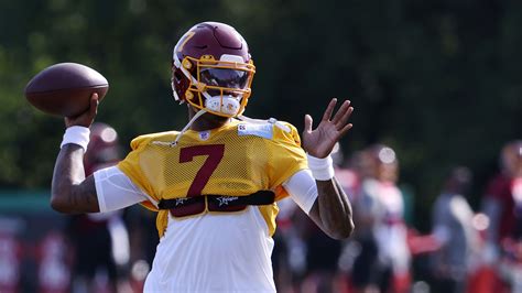 Share the best gifs now >>>. Dwayne Haskins to honor 'Davon McNeal' with decal on back ...