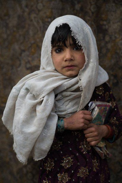 Enfants Des Camps Au Pakistan Making Of Camps De Réfugiés Refuge