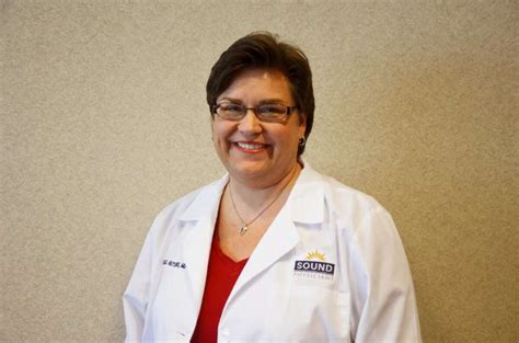 Hutchins Takes On New Role As MHTW Director Of Hospitalist Medical Services