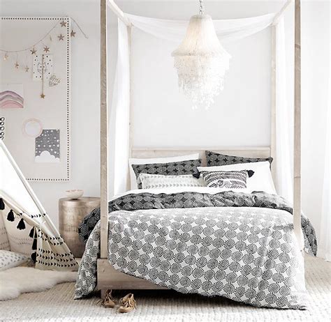 Luxury linen bedding offers incomparable strength, softness, and style. Callum Platform Canopy with Headboard | Bed designs with ...