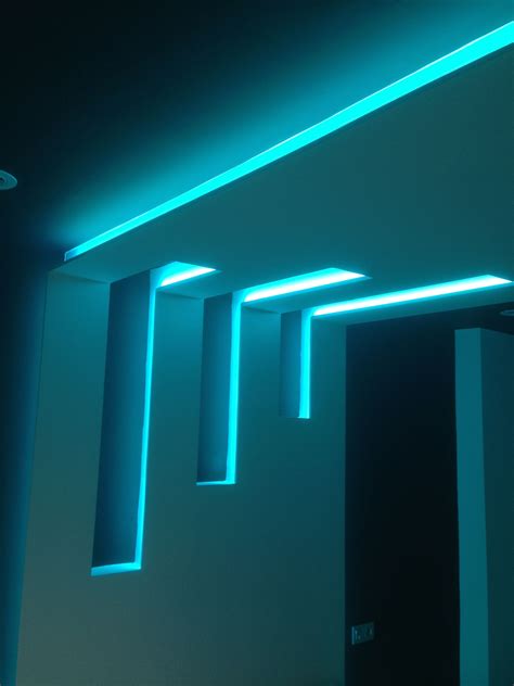 We did not find results for: Foseado de pared y techo iluminado con tiras de LEDs RGB ...