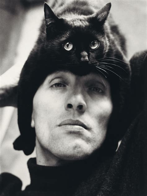 Intimate Portraits Of 50 Artists And Their Cats Compiled