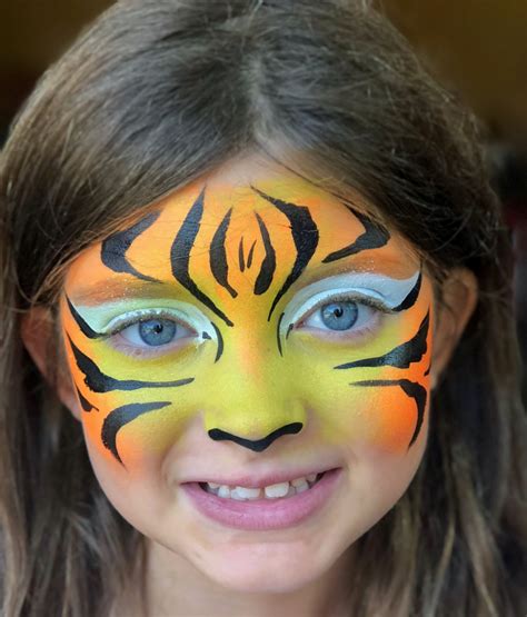 Hire Dazzleday Face Painters And Balloon Twisters Face Painter In