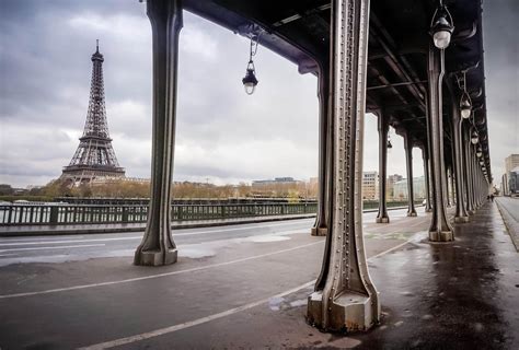 Tour Eiffel Pont De Bir Hakeim Tour Eiffel Eiffel Tours