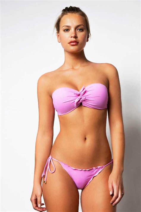 Retro Bikini Elisandra Tomacheski Wears Bikini For Ellis Photoshoot