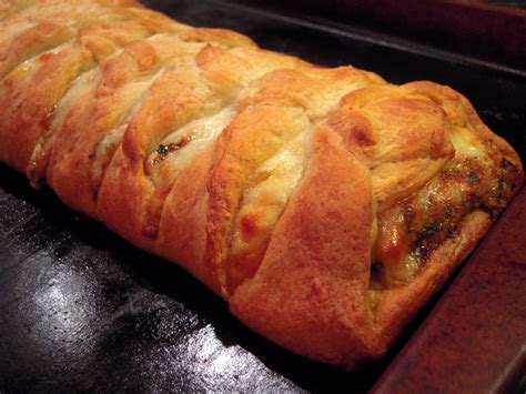 Preheat the oven at 400°f. Chicken Pesto Calzone Braid | Plain Chicken®