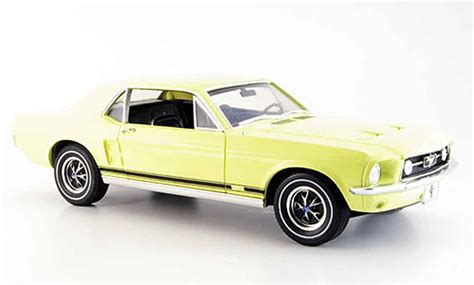 Diecast Model Cars Ford Mustang 1967 118 Greenlight Coupe Beigedekor The Walking Dead 1967