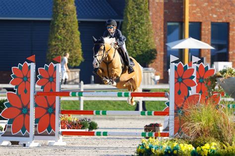 Theodora elisabeth gerarda anky van grunsven (born 2 january 1968) is a dutch dressage champion who is the only rider to record three successive olympic wins in the same event. Yannick Janssen van Grunsven Peelbergen Kampioen Ponies ...