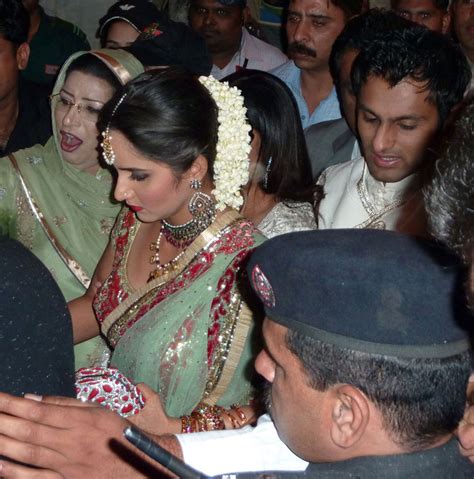 They had their solemnization ceremony at sania's residence. www.starsofmovie.blogspot.in: Sania Mirza wedding ...