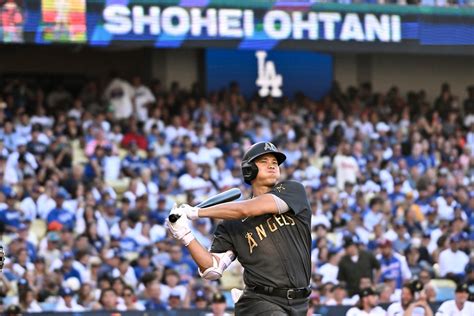 Shohei Ohtanis Historic 700 Million 10 Year Deal With La Dodgers