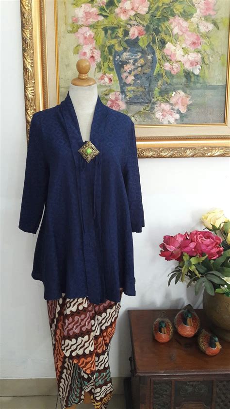 Check spelling or type a new query. Kebaya lebar, bahan dobi dark blue. IG kebayanyonya_andria ...