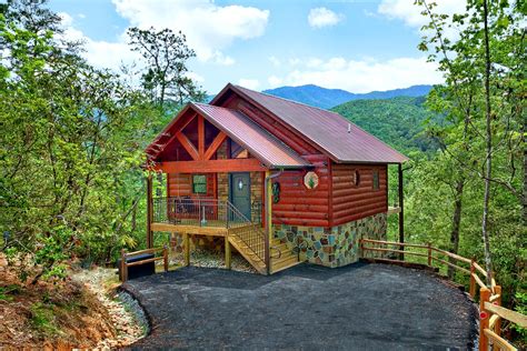 Romantic Getaway Cabin Gatlinburg East Tennessee Glamping Hub