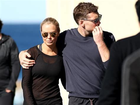 Lara Bingle Pregnancy Rumours In Overdrive As She Visits Medical Clinic