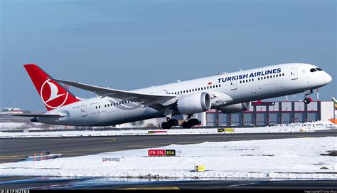 Tc Lle Boeing Dreamliner Turkish Airlines Turkay Oksuz