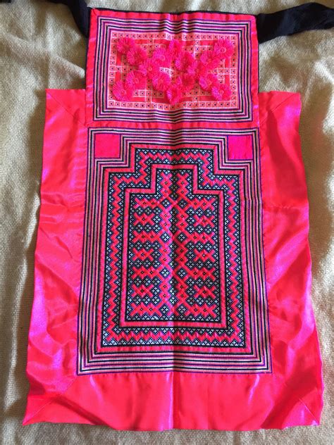 hmong-baby-carrier-hmong-clothes,-hmong-baby-carrier,-hmong-fashion