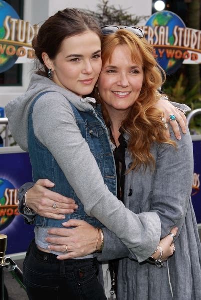 Lea Thompson And Daughter Zoey Deutch Pictures Hop Movie Premiere Photos Pics American