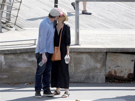 Billy Crudup And Naomi Watts Take Romantic Walk In Paris