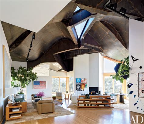 A Frank Gehry—designed Brentwood Estate With A Museum Worthy Art