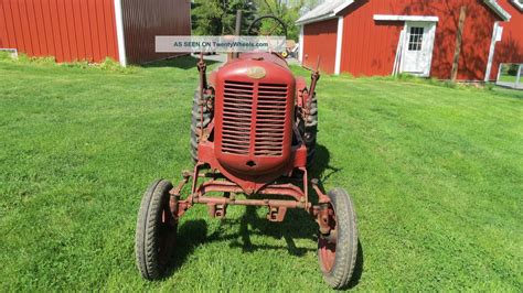 B F Avery Model V Antique Tractor With Cultivators Runs And Works Well