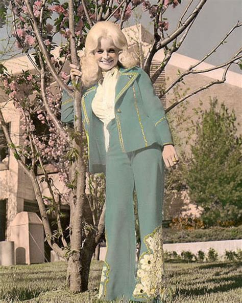 Colorized Photo Barbara Mandrell 1976 Country Western Singer Etsy