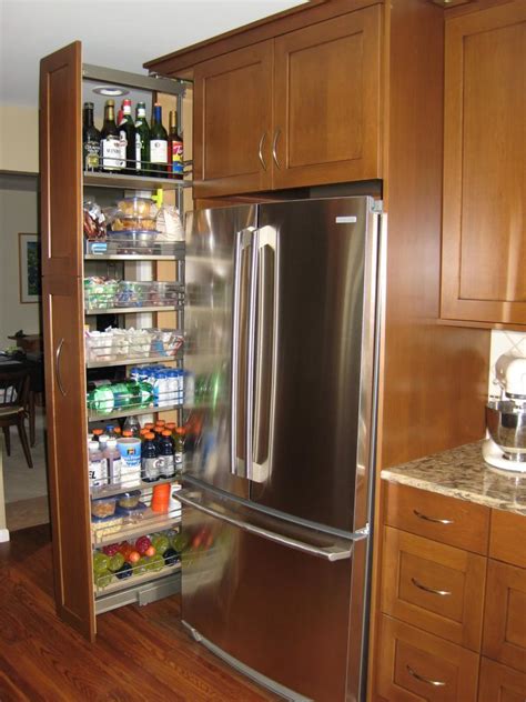 Modern and Classic Pull out Pantry Design – HomesFeed