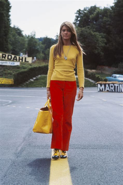 In the 1960s françoise hardy emerged, with effervescent fashion, into the boy's club of french pop music, quickly becoming an international sensation and a national treasure. Françoise Hardy - SECRET PARISIEN