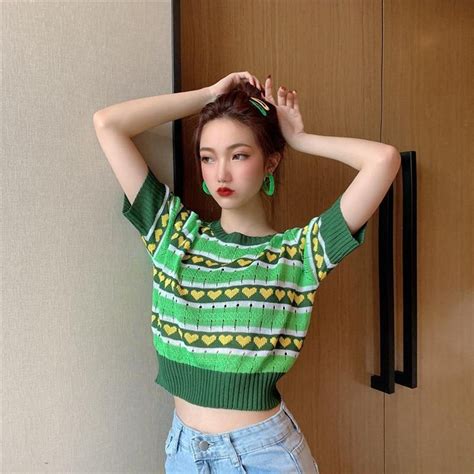 Vintage Green Cropped Sweater Cosmique Studio