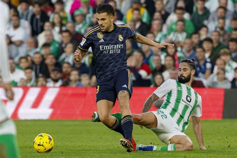 El Real Madrid Pincha Ante El Betis Y Pone En Peligro El Liderato De La