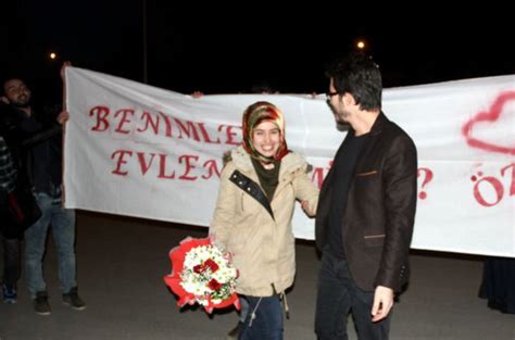 Maybe you would like to learn more about one of these? Erzurum Atatürk Üniversitesi'nde sürpriz evlilik teklifi ...