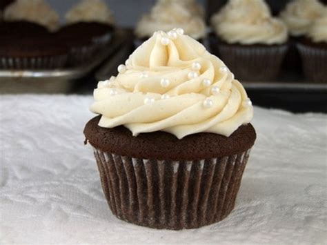 How to Make Wedding Cupcakes - Recipe Girl