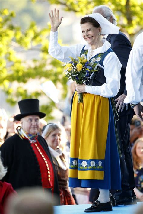 Följande 4 sidor (av totalt 4) finns i denna kategori. Bästa bilderna från kungafamiljens nationaldag | Bilder ...
