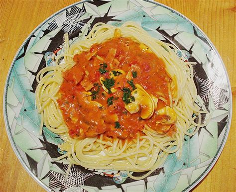 Spaghetti mit feiner Tomaten Schinken Sahne