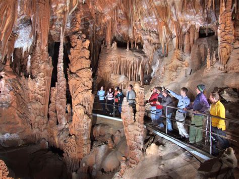 Jenolan Caves Visit Scenic World Blue Mountains Day Tour Fj32 Fj