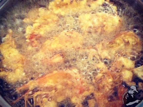 Trip kali ni lebih fokus kepada memancing udang galah dicelah pokok nipah tanpa menggunakan sauh. Udang Galah Goreng Tepung Isteri Luar Daerah