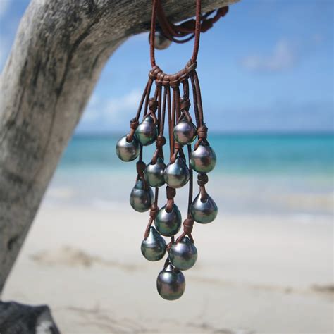 Tahitian Black Pearls Leather Necklace Tahitian Pearls Grappe Necklace