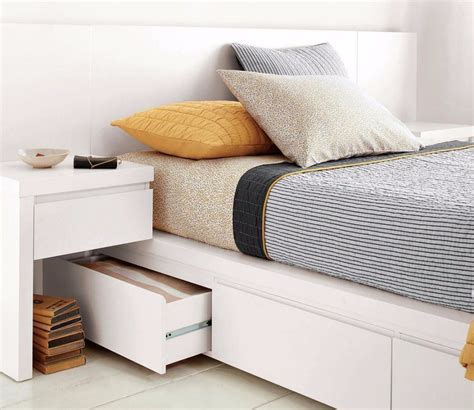 Demikianlah ide desain interior kamar kost minimalis khusus bagi mahasiswa. 7 Ide Brilian Untuk Desain Kamar Tidur Sempit Yang Nyaman