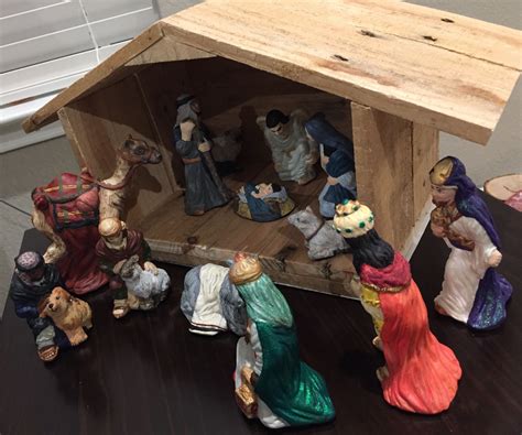 Pallet Nativity Stable : 8 Steps (with Pictures) - Instructables