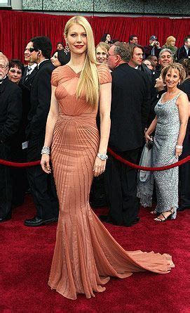 Jessica diggins ретвитнул(а) patrick stewart. Glamour look. Love Gwyneth!!! | Award show dresses ...