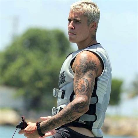 Justin bieber's new haircut — back to bangs with hybrid hair. 25 Brilliant Justin Bieber's Blonde Hair Styles - Nail ...