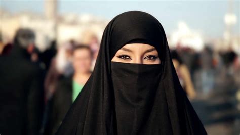 Tutto Quello Che Le Donne In Arabia Saudita Non Possono Ancora Fare