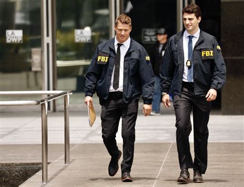 Department of justice and the nation's primary investigative and domestic intelligence agency. Apa Sebenarnya Perbezaan Antara CIA Dan FBI? | Iluminasi