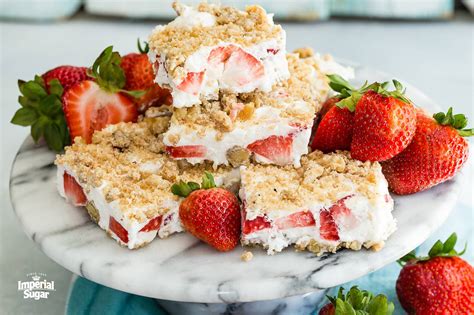 Frosty Strawberry Squares Imperial Sugar