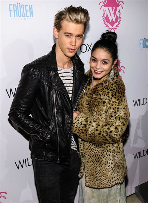 The twosome made their relationship instagram official on valentine's day. Hot Walls Pics: Vanessa Hudgens With Boyfriend New Hot ...