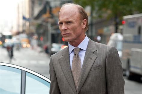 Download American Actor Ed Harris Man On A Ledge Wallpaper