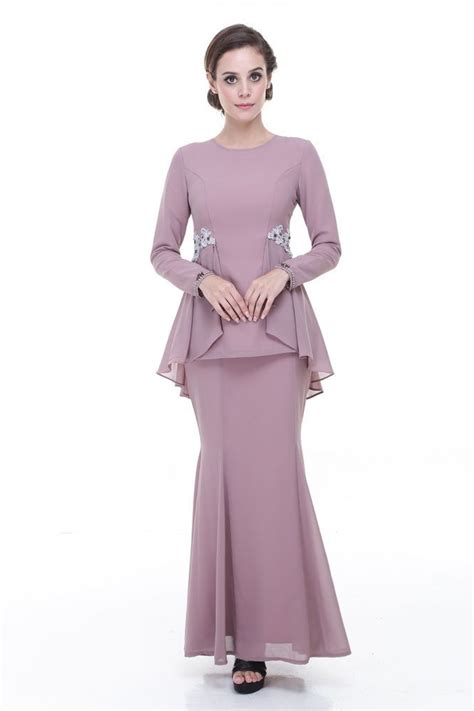 Jualan murah dengan potongan harga bersama diskaun voucher zalora malaysia. 35+ Ide Design Baju Raya Warna Purple - Kelly Lilmer