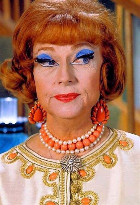 Agnes Moorehead As Endora In Bewitched As A Kid I Always Wondered