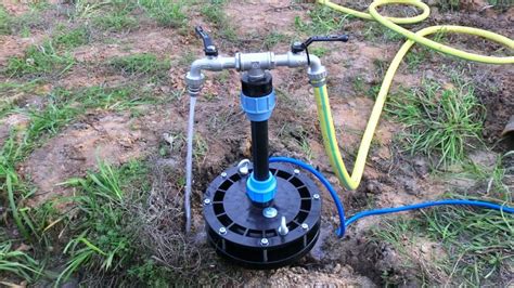 Sistem tidak terus/tidak langsung bekalan air dibekalkan dari meter air melalui paip perkhidmatan ke tangki simpanan air •tangki simpanan air •paip agihan •paip cuci •paip limpah •paip perkhidmatan •paip agihan. Bekalan air di negara ini - 140 gambar dan ciri-ciri utama ...