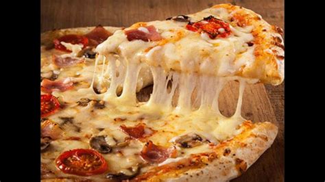 By far the best kind of pizza one can think of. Domino's वाली Cheese burst PIZZA घर में कैसे बनाये ?⭐️ ...