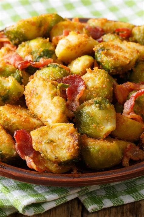 Der Klassiker Rosenkohl mit Semmelbröseln und Speck Rezept