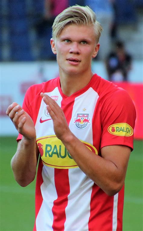 Since erling started playing for borussia dortmund at the beginning of 2020, he's done just one thing and that is score goals. Erling Haaland - Wikipedia